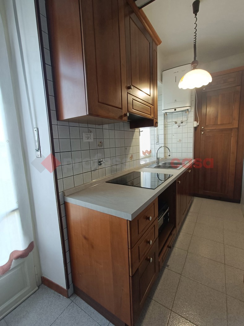 Trilocale arredato in affitto a Pinerolo