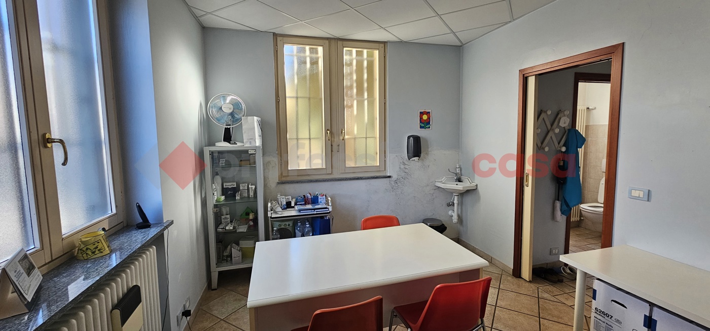 Ufficio in affitto a Pinerolo