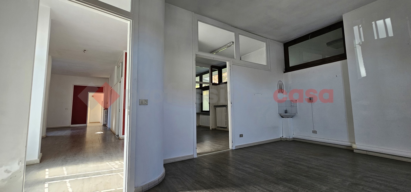 Ufficio in affitto a Vigone