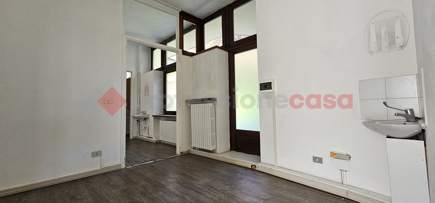 Ufficio in affitto a Vigone