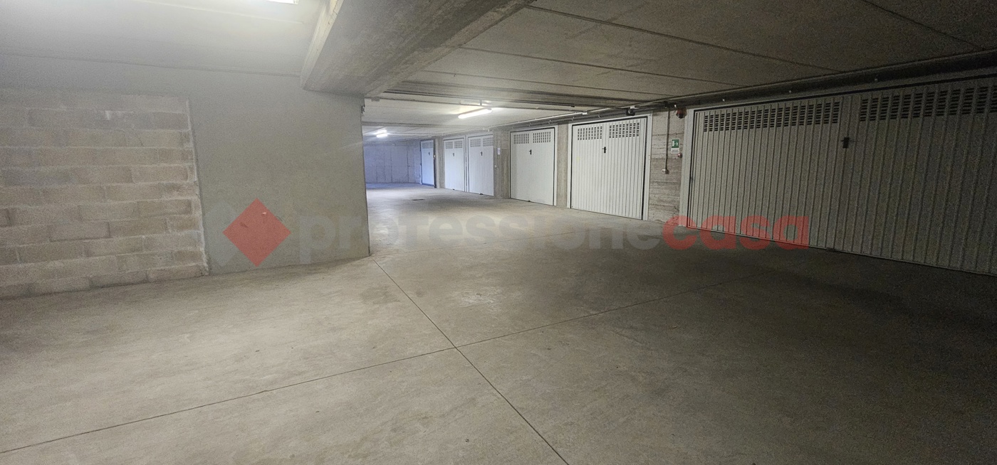 Box/Garage 26mq in affitto a Pinerolo