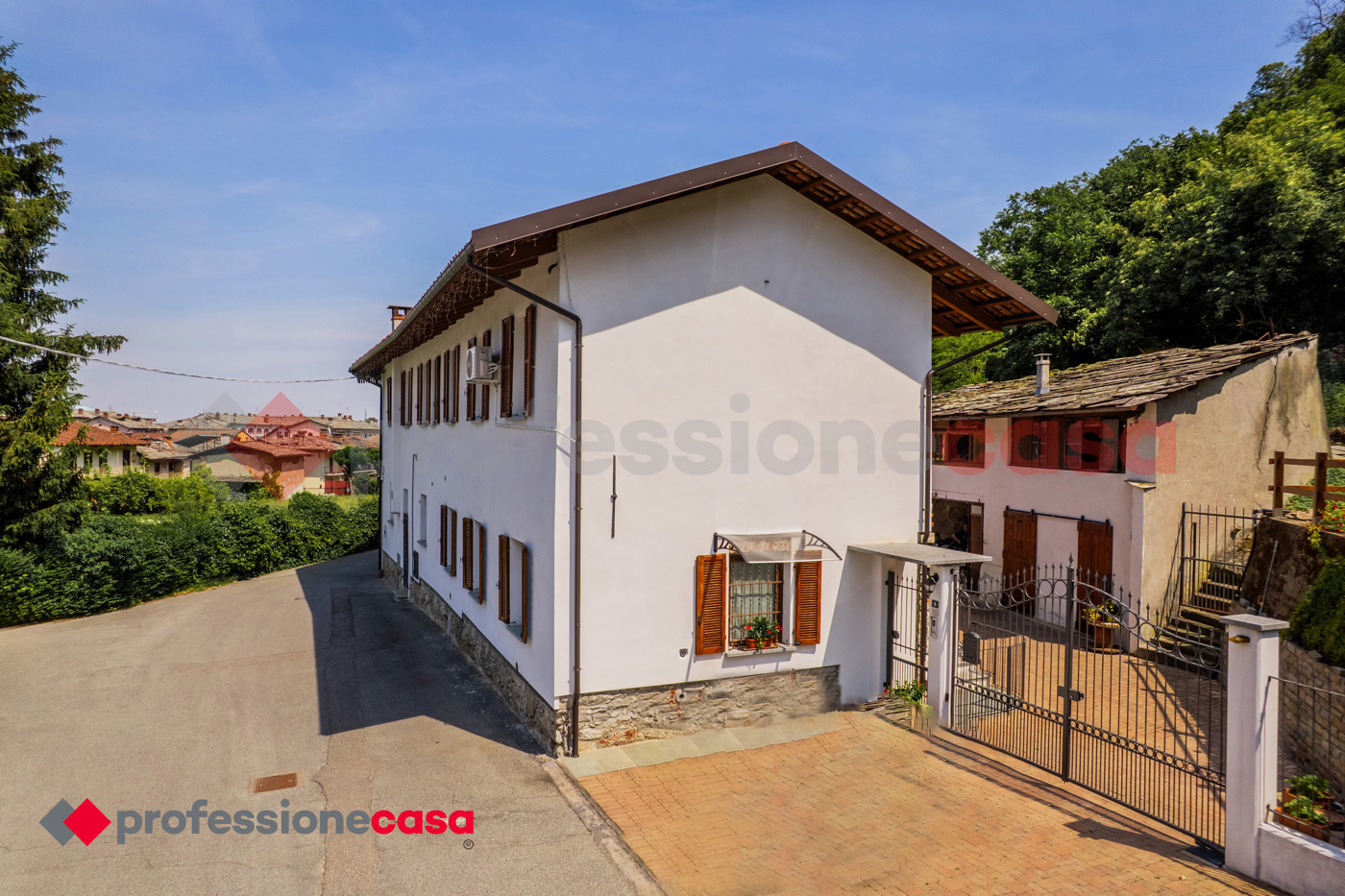 Casa indipendente ristrutturata a Cavour
