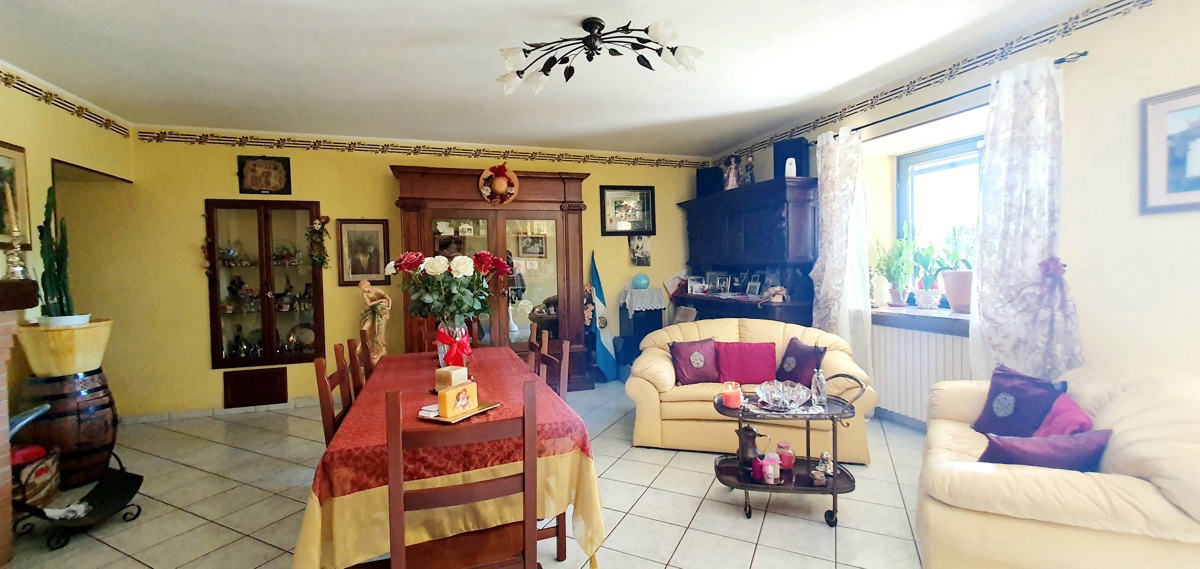 Villa con giardino a Osasco