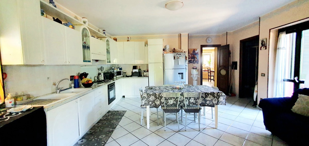 Villa con giardino a Osasco