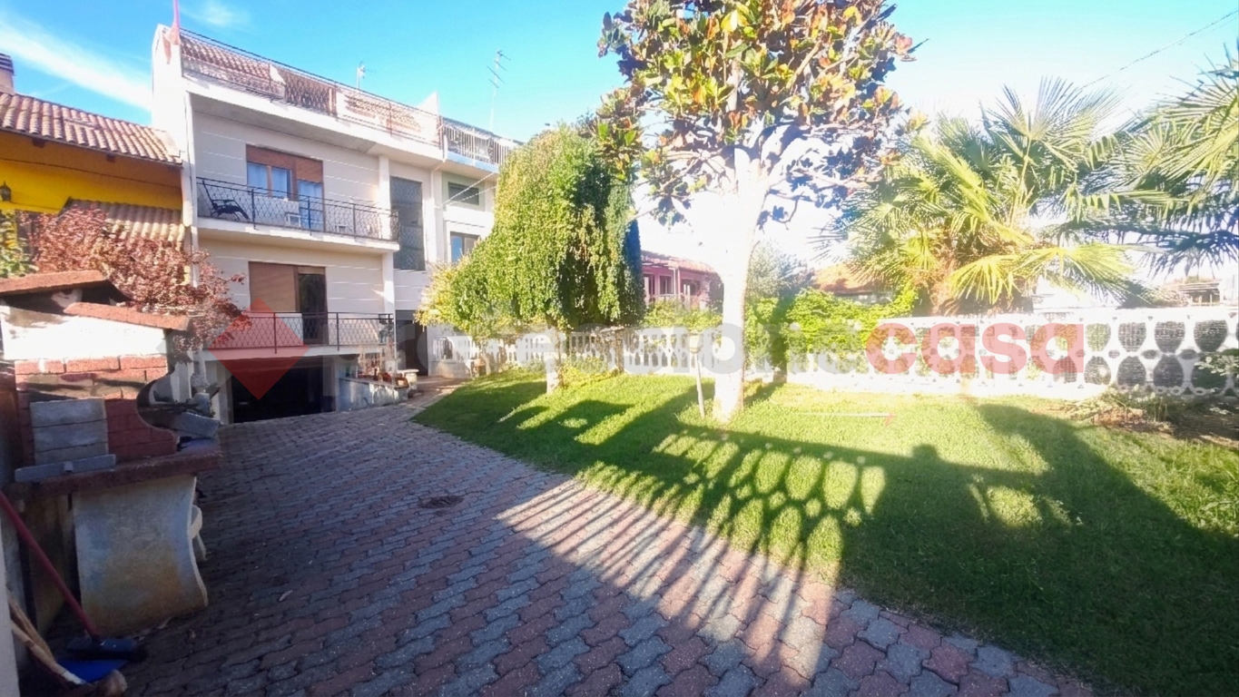 Casa indipendente in vendita a Piscina