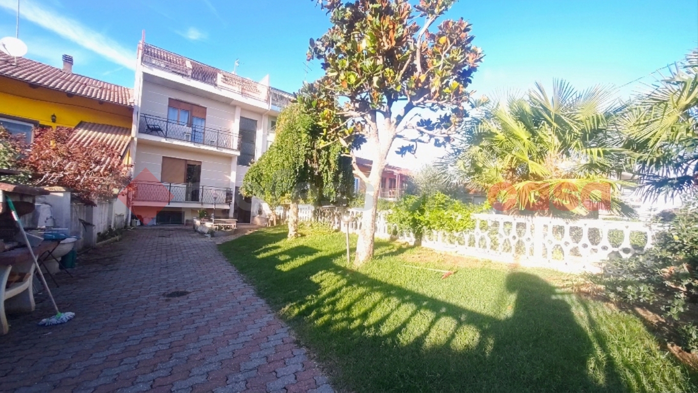 Casa indipendente in vendita a Piscina