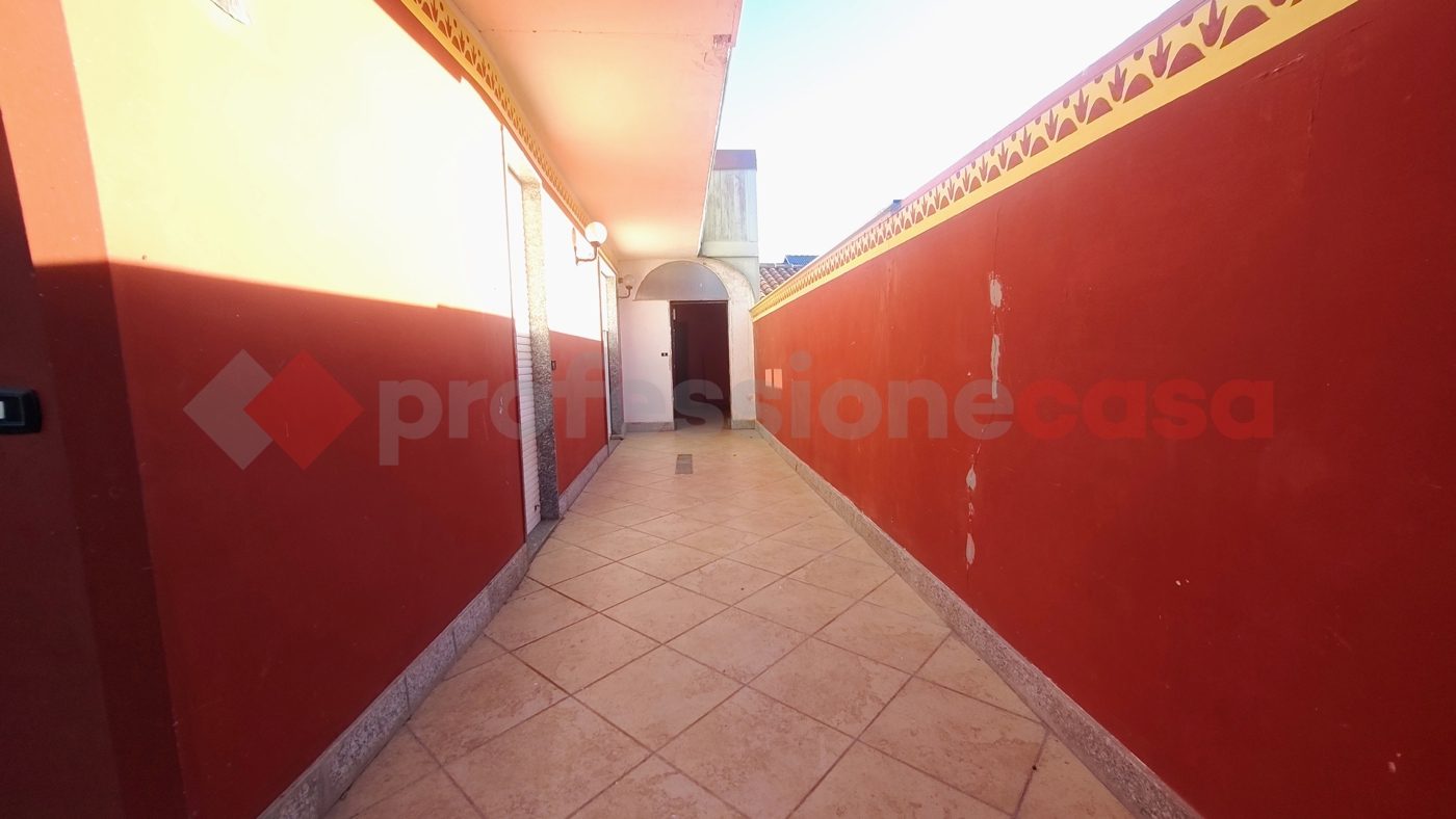 Villa con giardino a Piscina