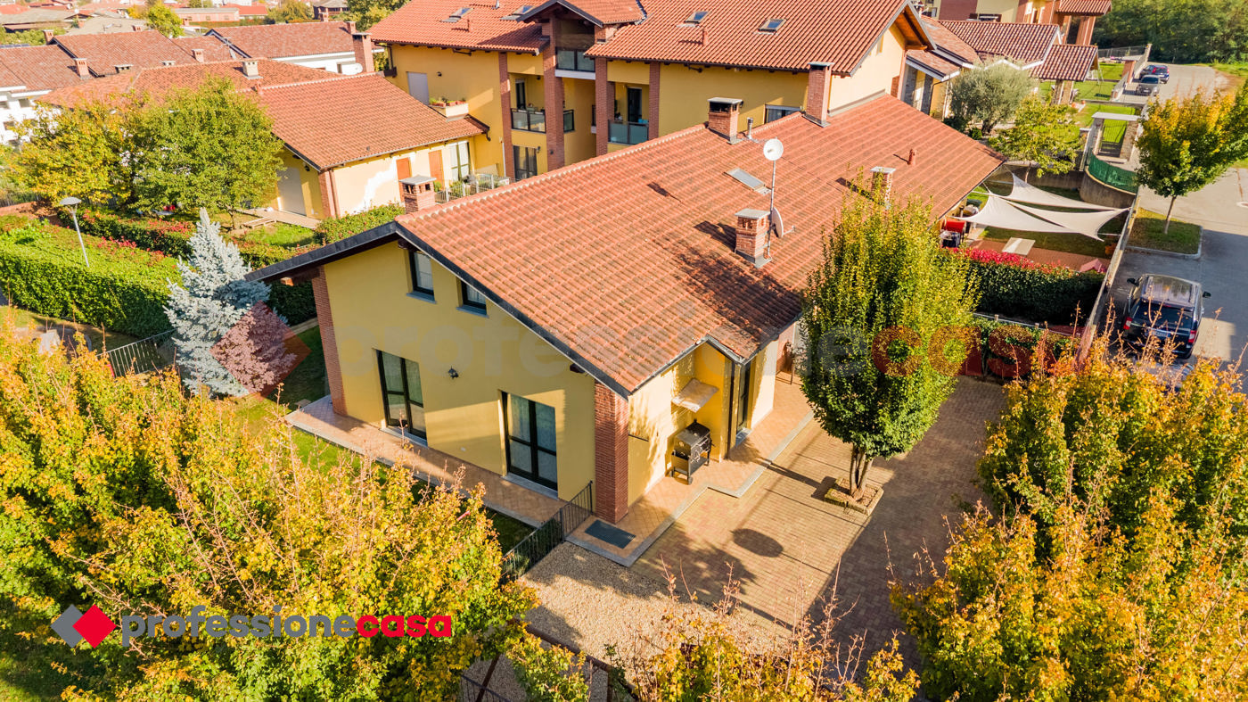 Casa indipendente con giardino a Bagnolo Piemonte