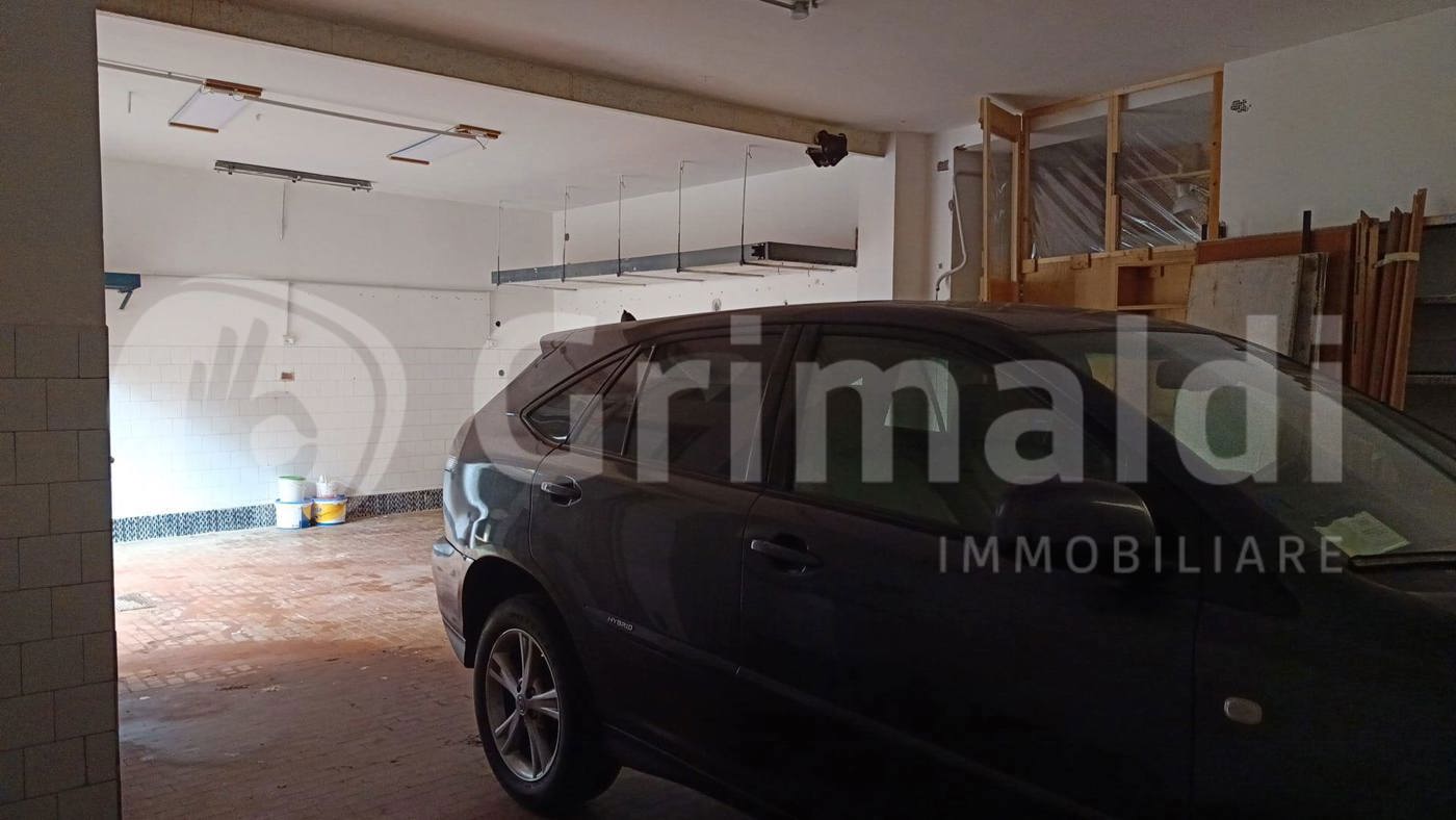 Magazzino in affitto a Roma