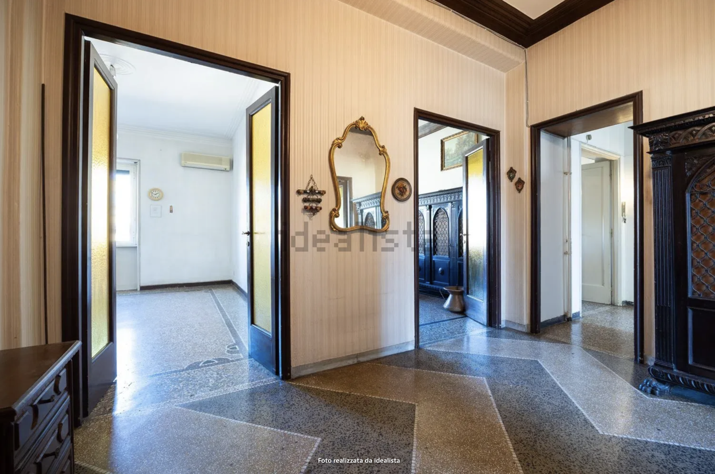 Quadrilocale da ristrutturare a Roma