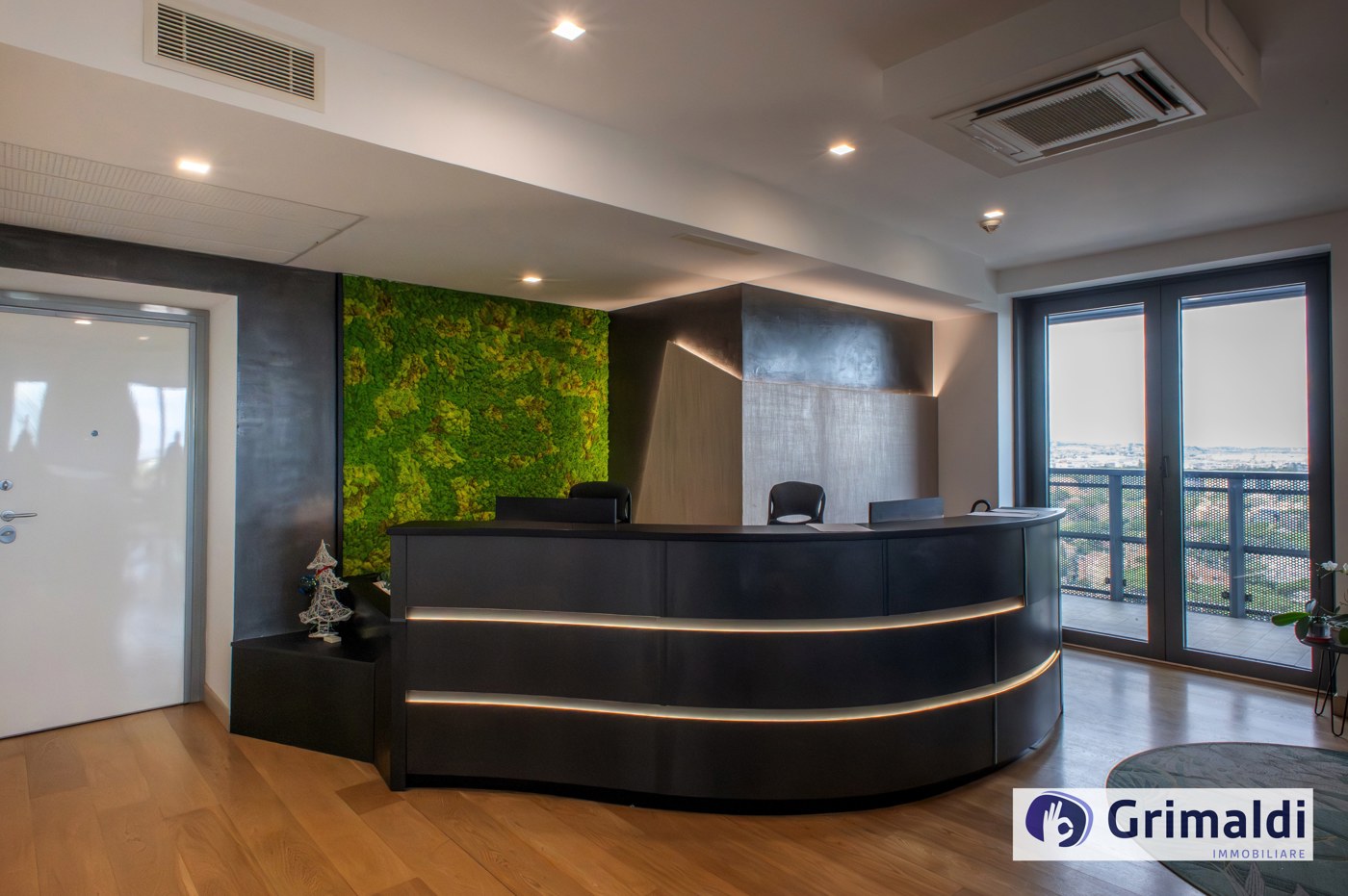 Ufficio con box doppio a Roma