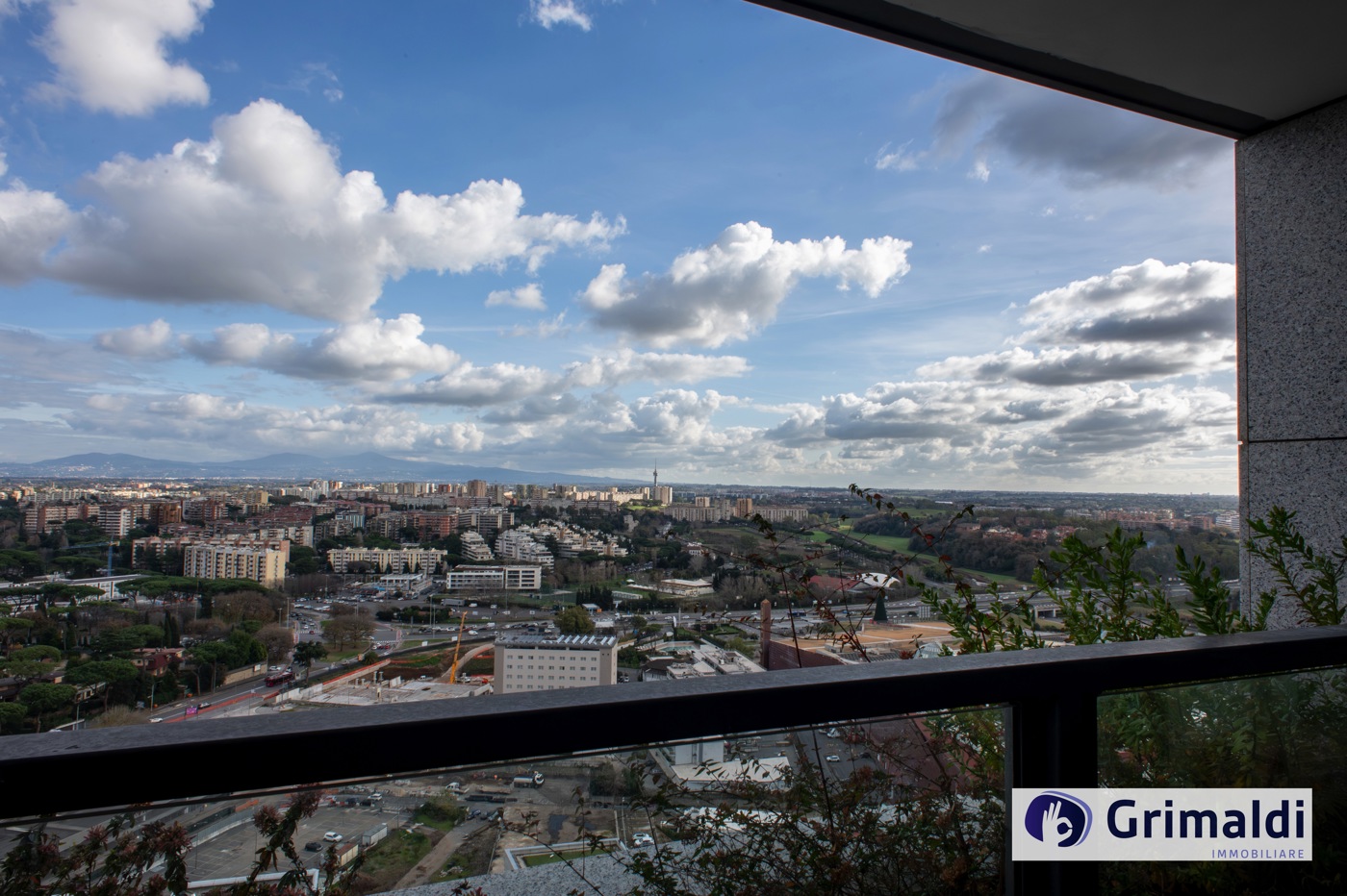 Ufficio con box doppio a Roma