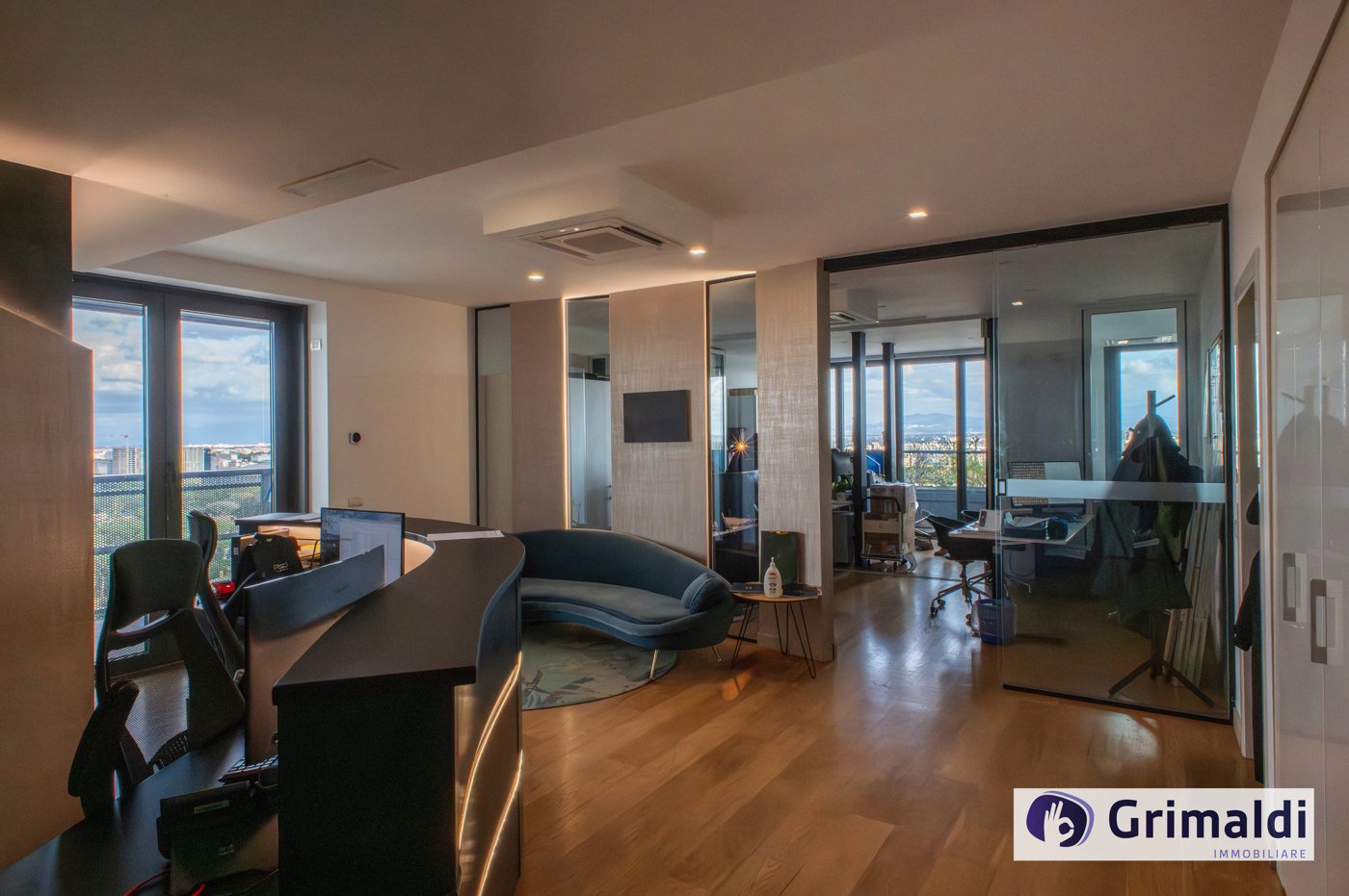 Ufficio con box doppio a Roma