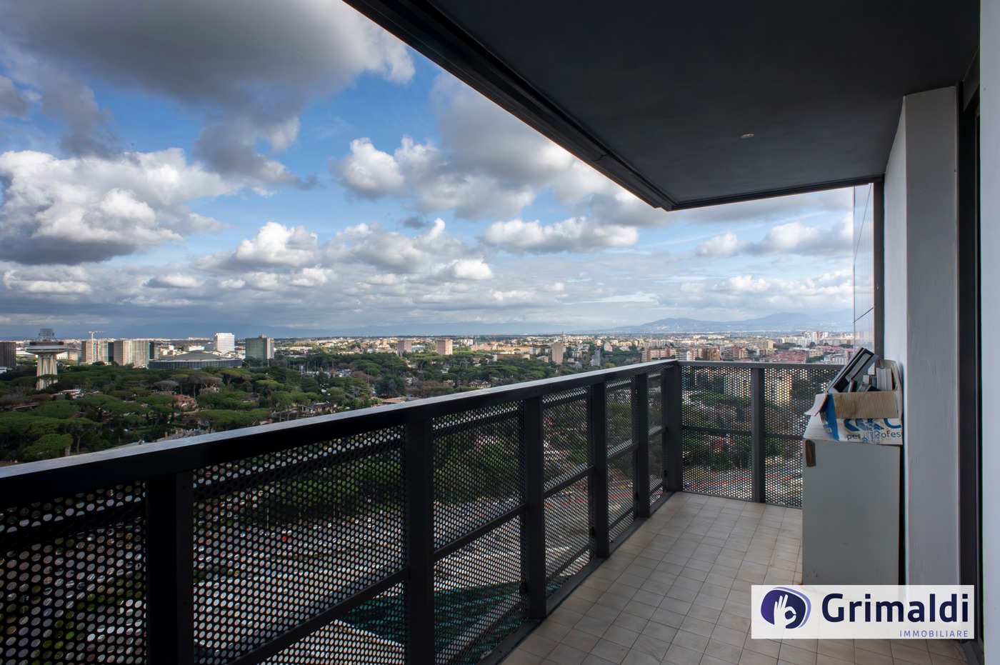 Ufficio con box doppio a Roma