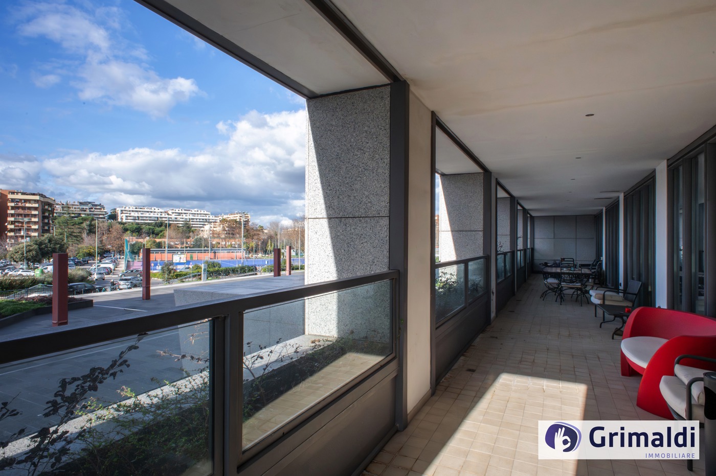 Ufficio con box doppio a Roma