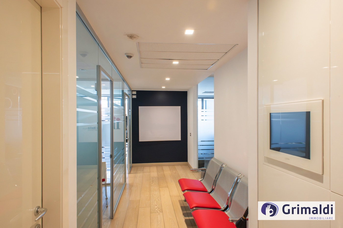 Ufficio con box doppio a Roma