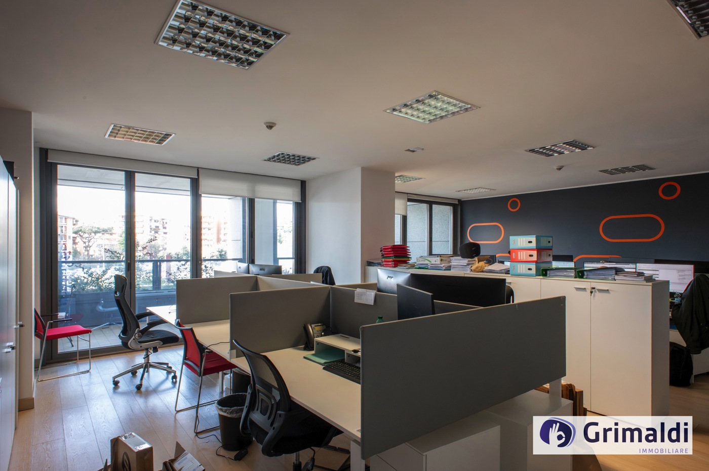 Ufficio con box doppio a Roma