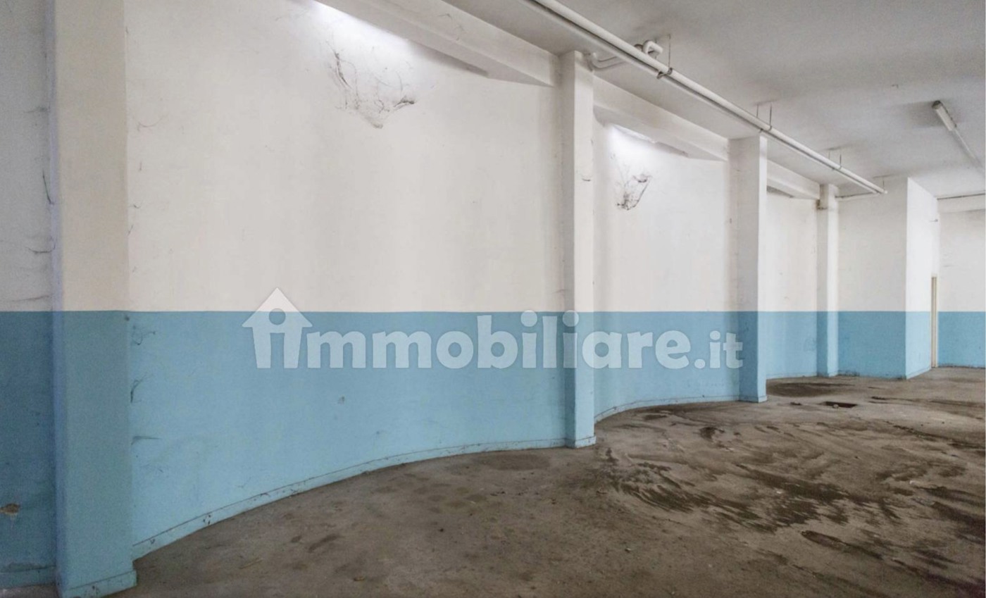 Magazzino in vendita a Roma