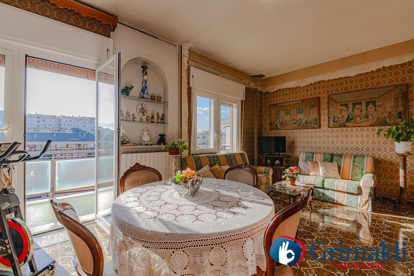 Quadrilocale da ristrutturare a Roma