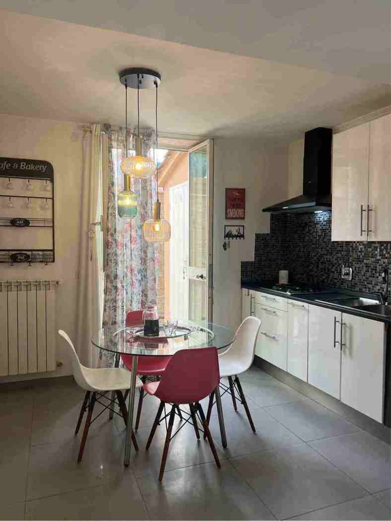 Bilocale arredato in affitto a Roma