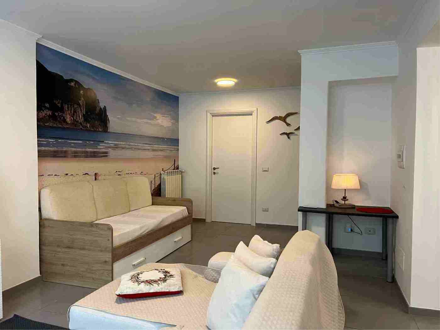 Bilocale arredato in affitto a Roma