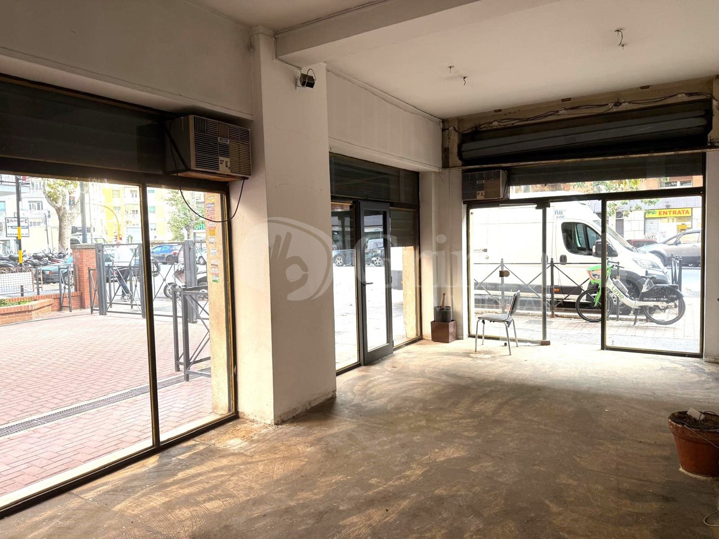 Negozio in affitto a Roma