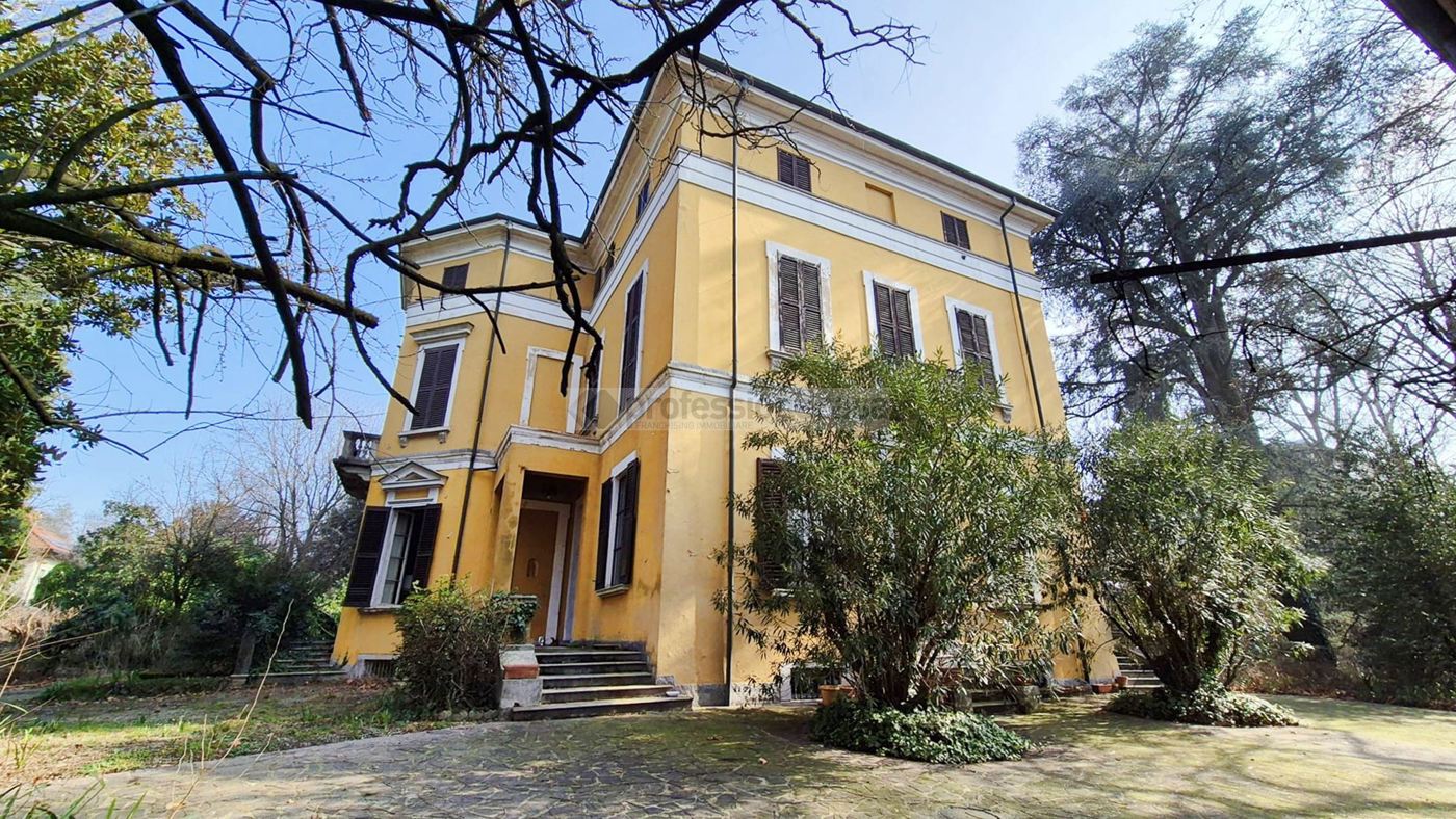 Villa con giardino a Desio