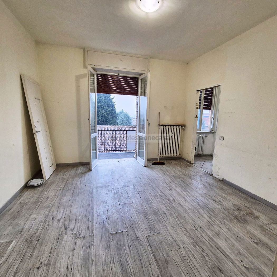 Trilocale con box a Giussano