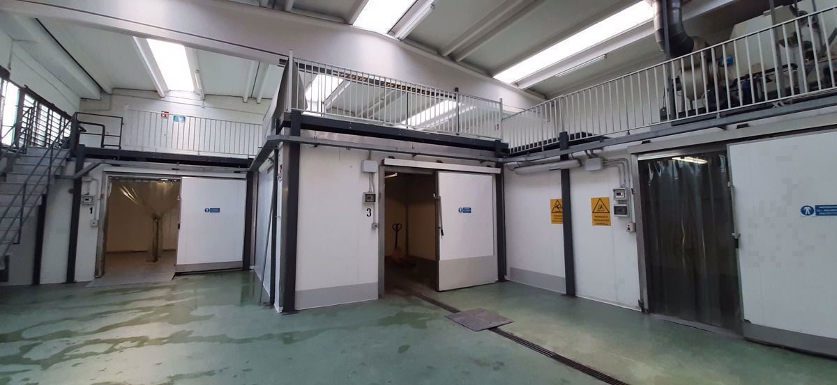 Capannone in vendita a Senna Comasco