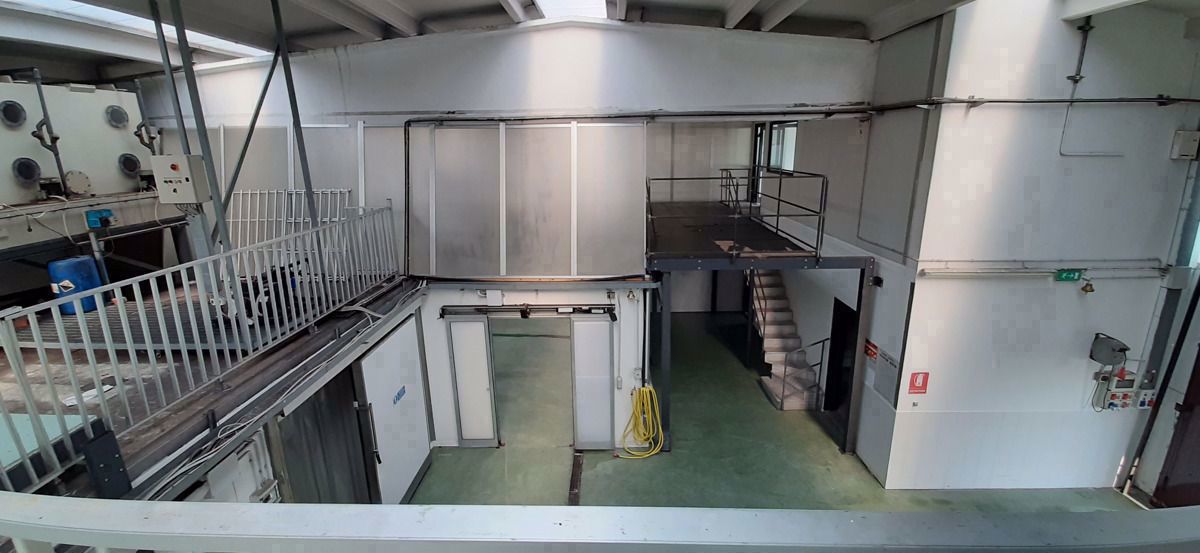 Capannone in vendita a Senna Comasco