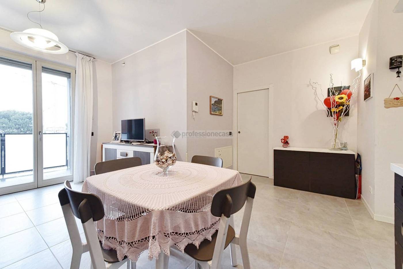 Bilocale classe A2 a Carate Brianza