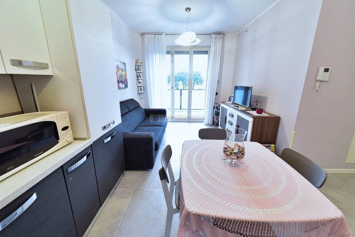 Bilocale classe A2 a Carate Brianza