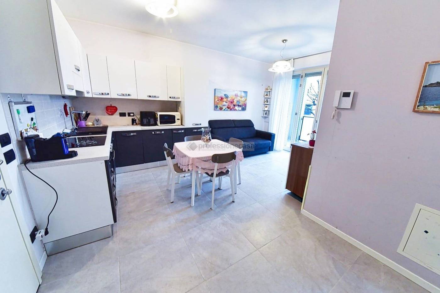 Bilocale classe A2 a Carate Brianza