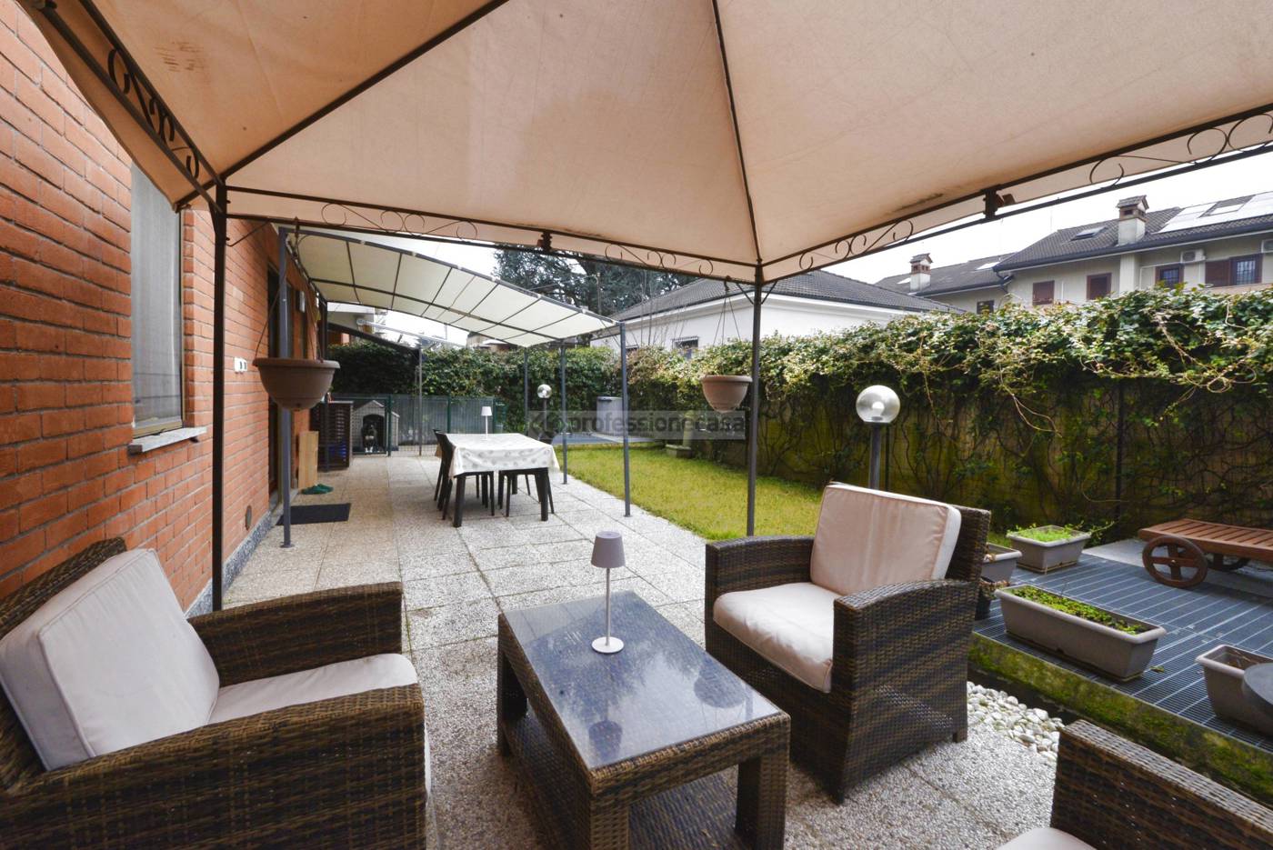 Bilocale con giardino a Desio