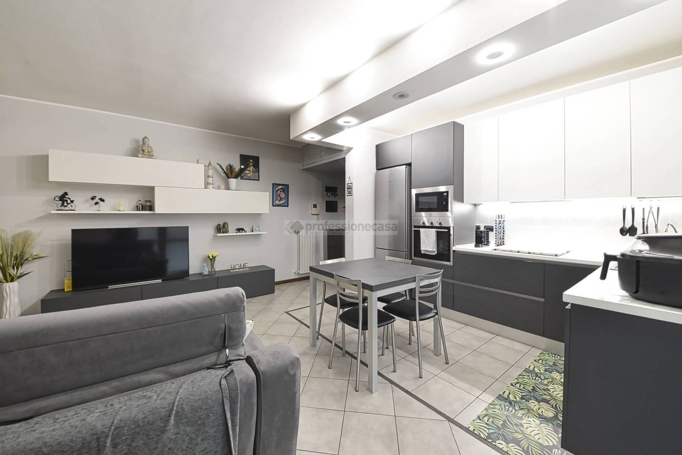 Bilocale con giardino a Desio