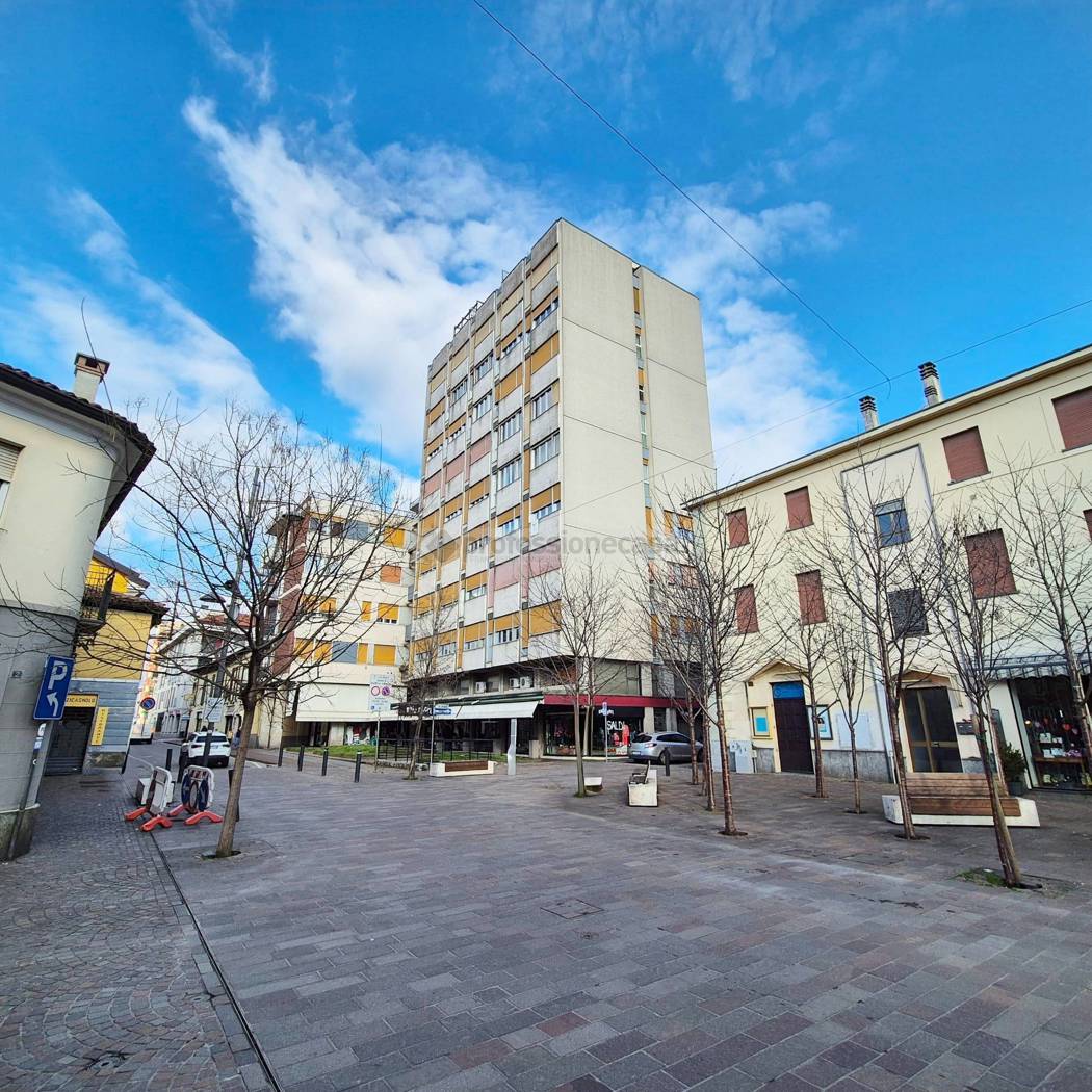 Bilocale in vendita a Desio