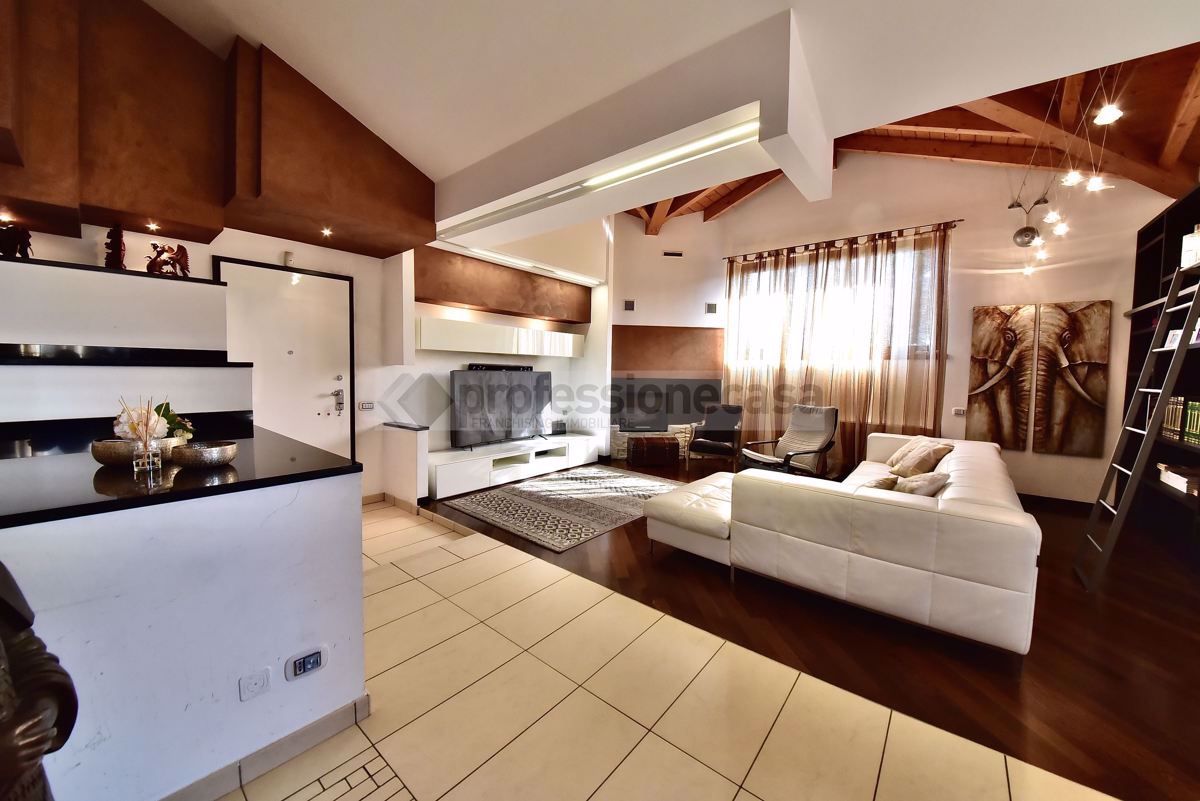 Villa con giardino a Nova Milanese