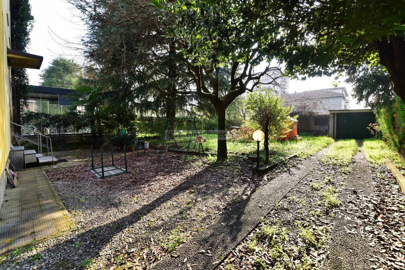 Villa con giardino a Desio
