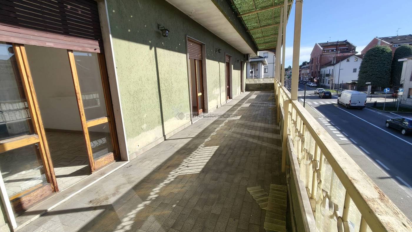 Appartamento con box a Cesano Maderno