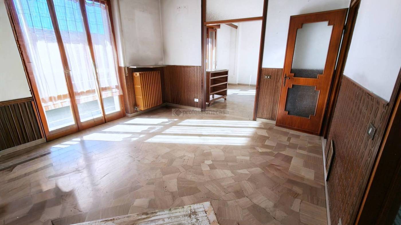 Appartamento con box a Cesano Maderno