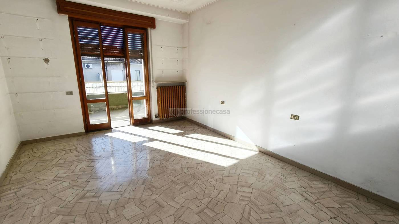 Appartamento con box a Cesano Maderno