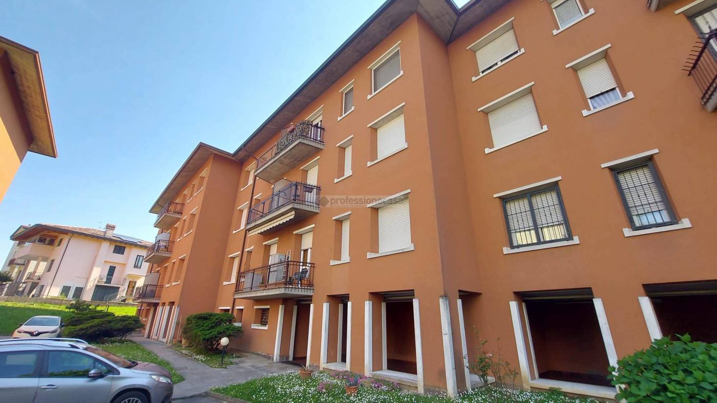 Trilocale in vendita a Veduggio con Colzano