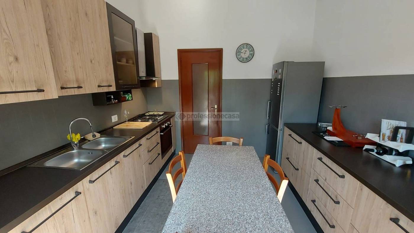 Trilocale in vendita a Veduggio con Colzano