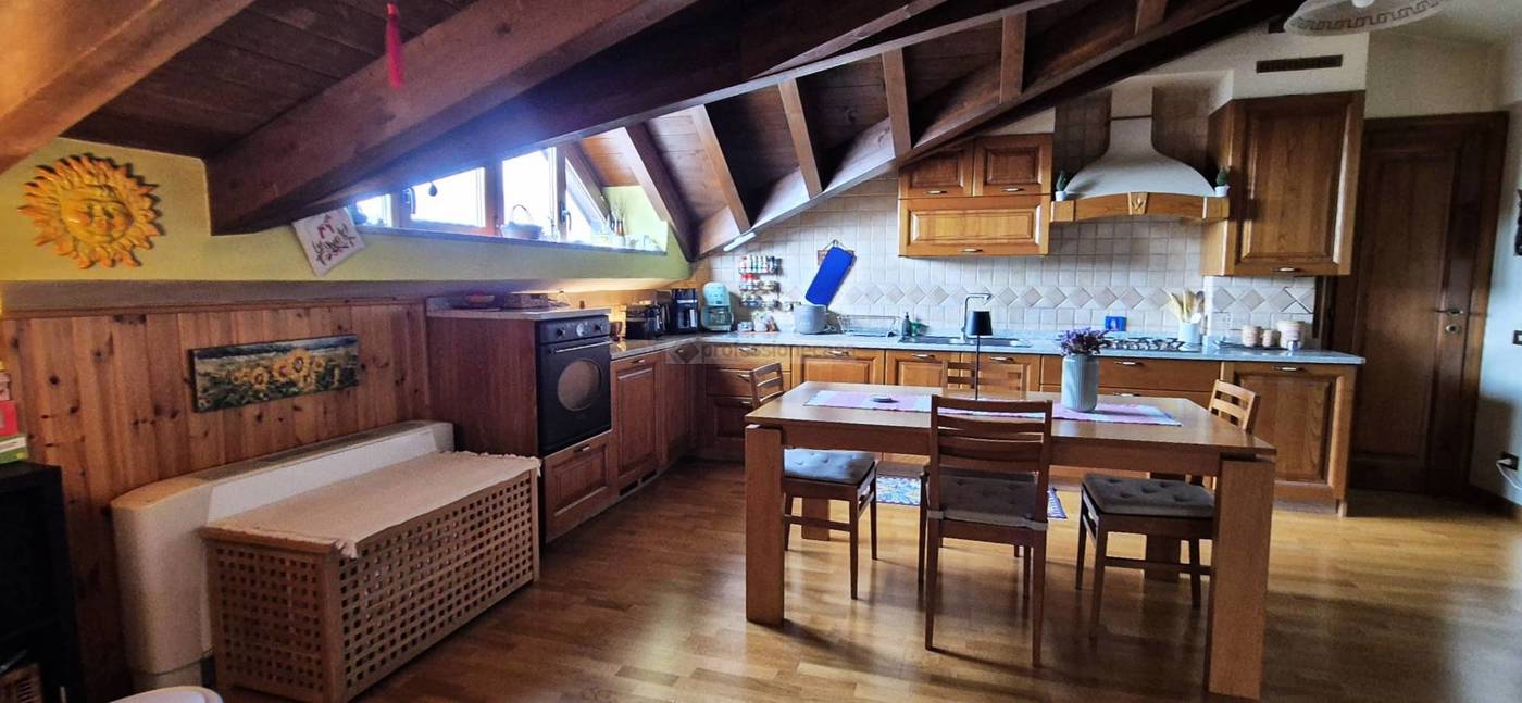 Bilocale in vendita a Costa Masnaga