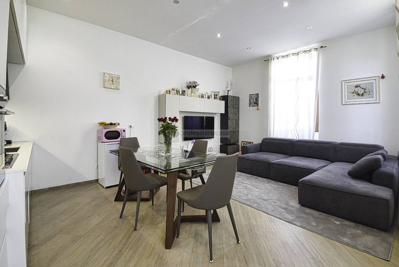 Villa con box doppio a Desio