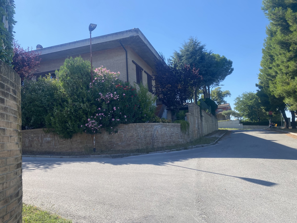 Villa Bifamiliare vista mare a Recanati