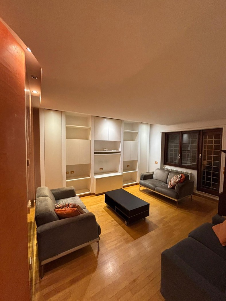 Trilocale arredato in affitto a Roma