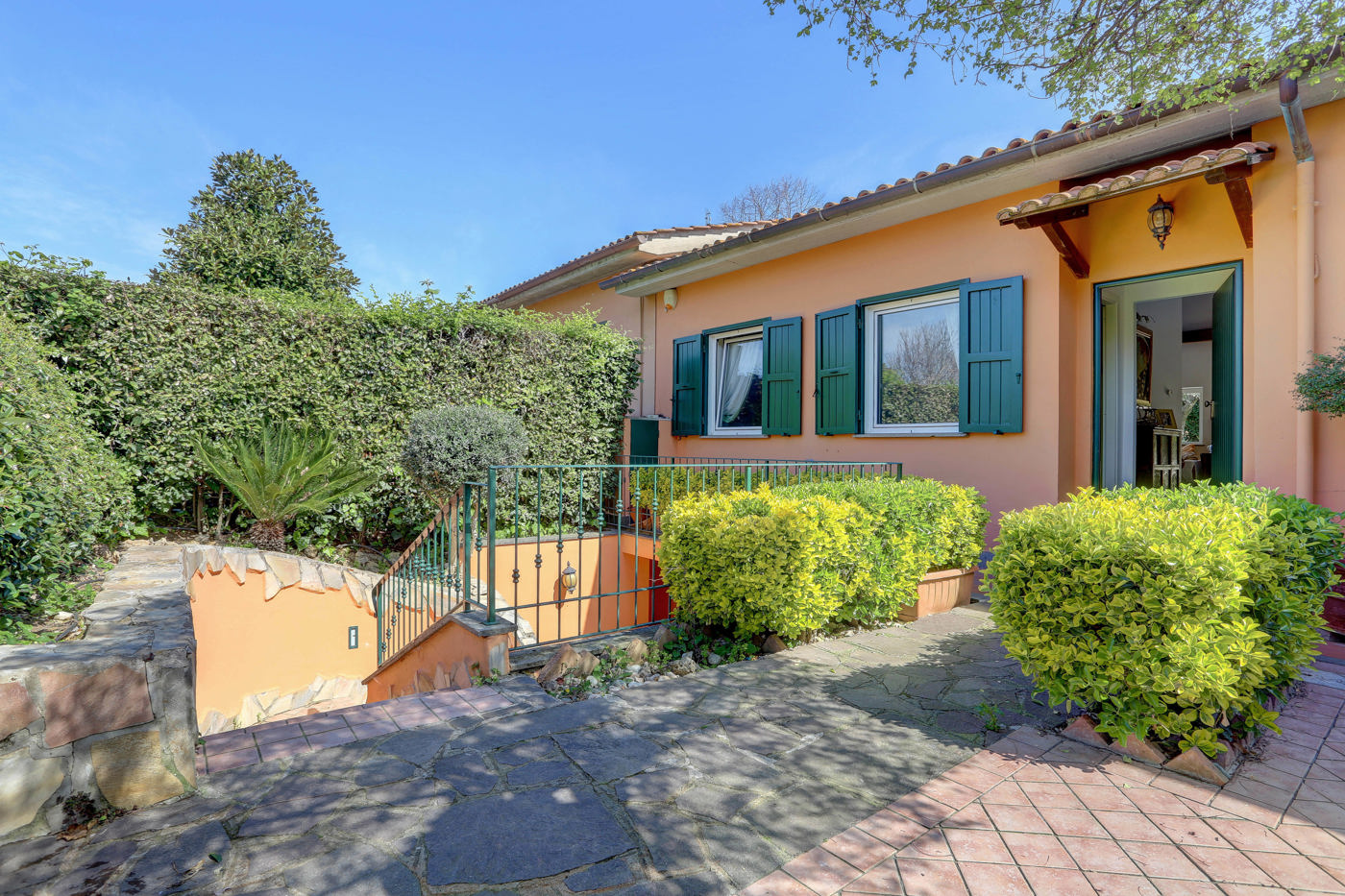 Villa con giardino a Roma