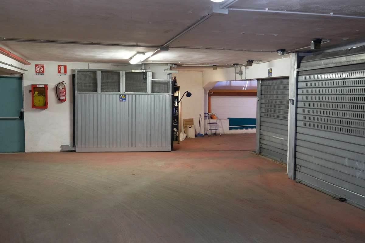 Box/Garage 35mq in affitto a Roma