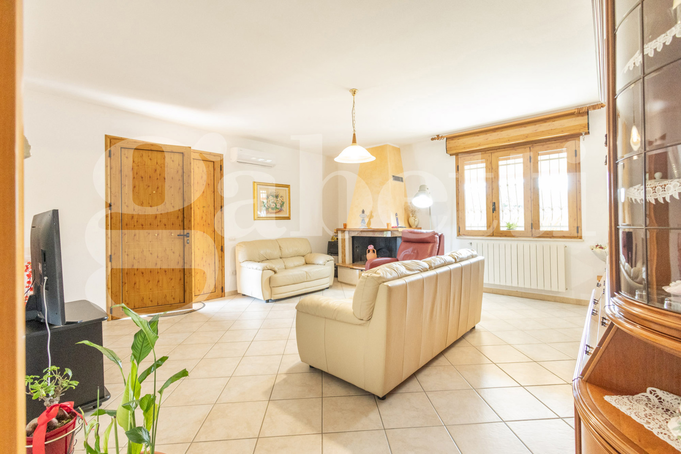 Villa con giardino a Dolianova